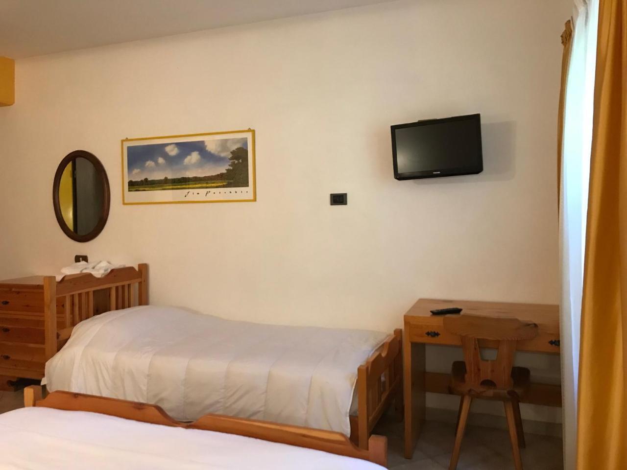 Hotel Panoramico Corfino Екстер'єр фото