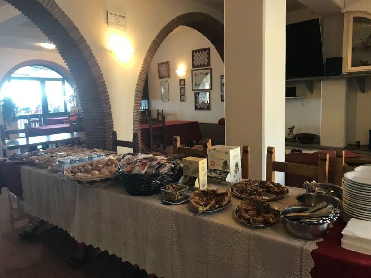 Hotel Panoramico Corfino Екстер'єр фото